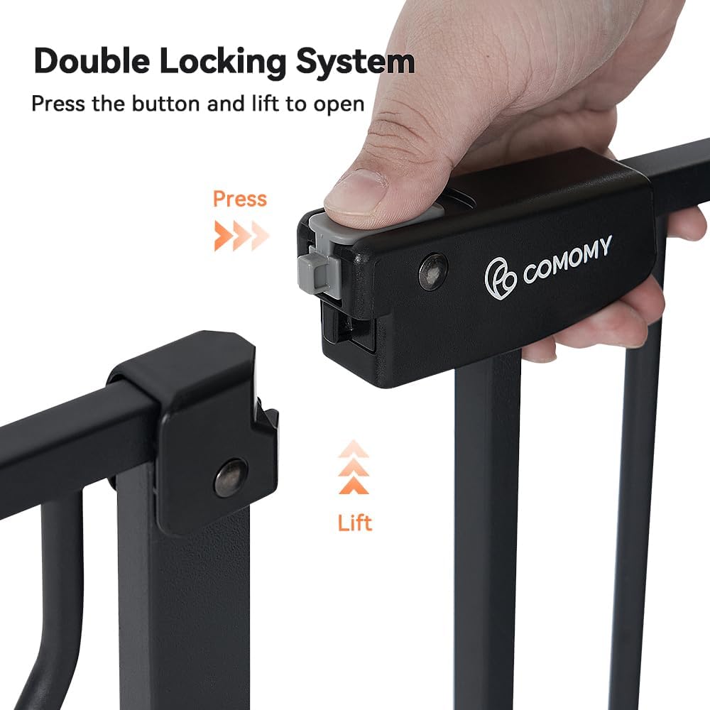 comomy 29.5-43.7" pet gate with adjustable cat door, close-up detail