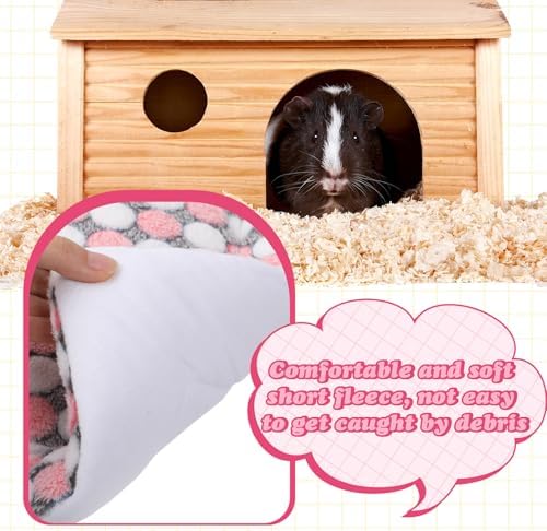 guinea pig bed mat with cleaning dustpan brush, side view