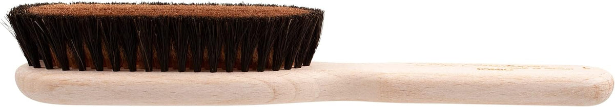 chris christensen boar dog brush, groom like a shown in use
