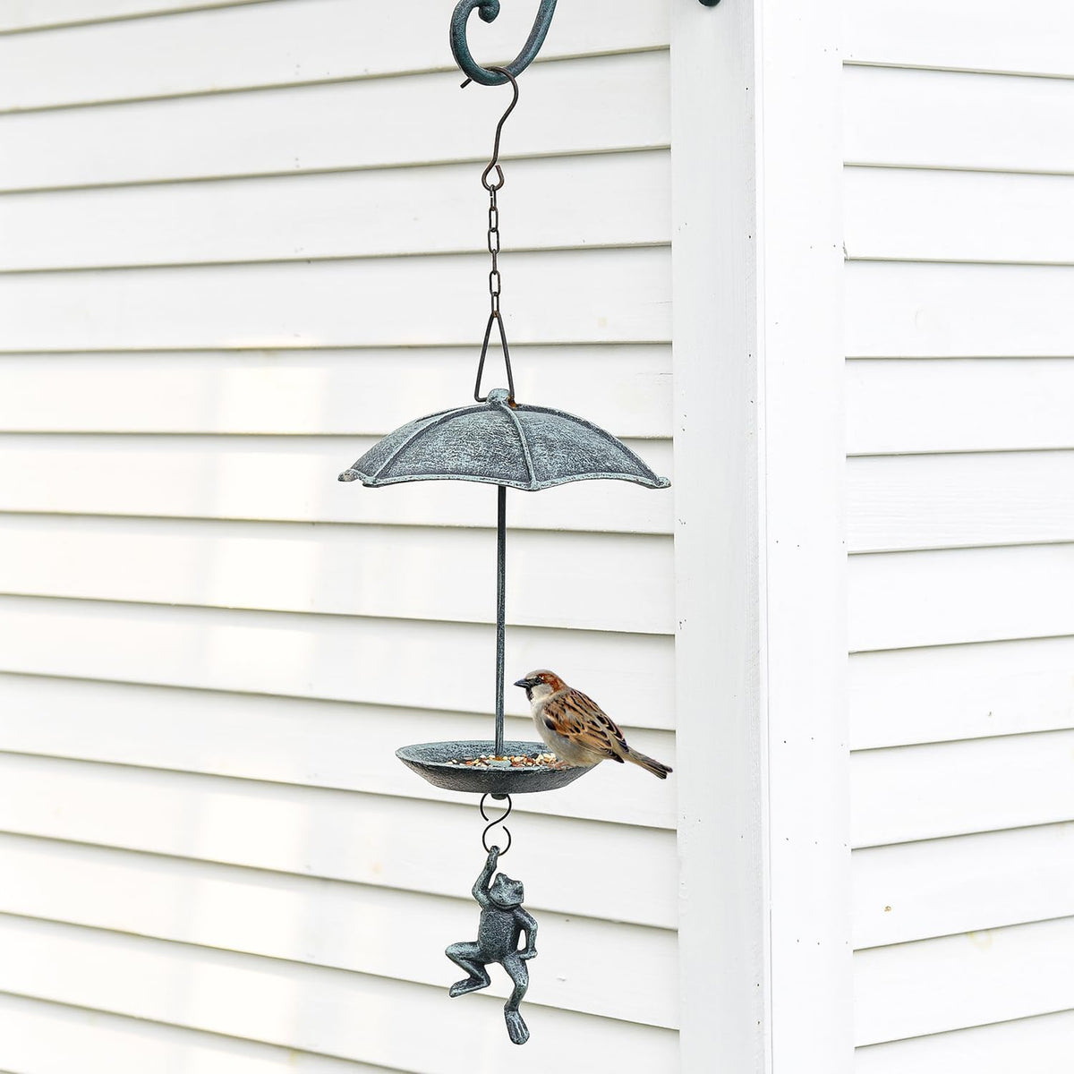 sungmor cast iron hanging bird feeder, vintage green, close-up detail