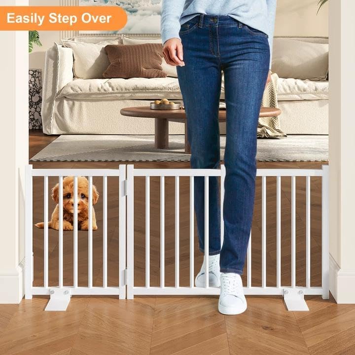 snughome short dog gate indoor, 16" high freestanding, close-up detail