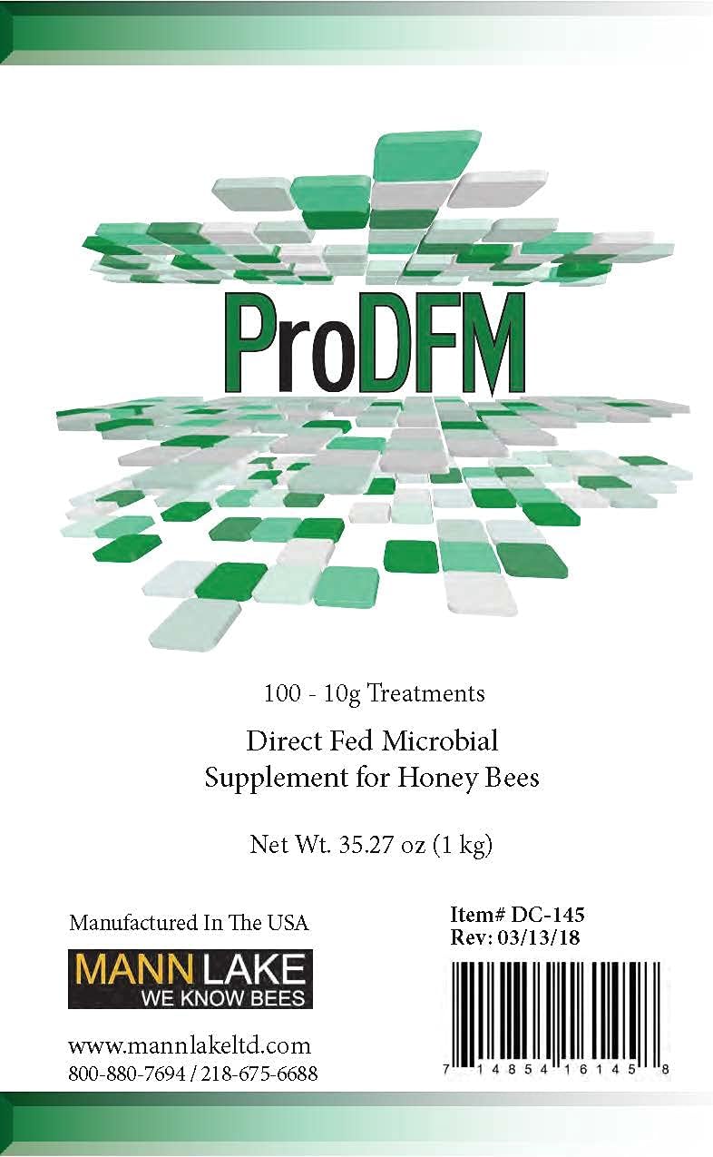 mann lake prodfm probiotic bee supplement, 35.3 oz shown in use