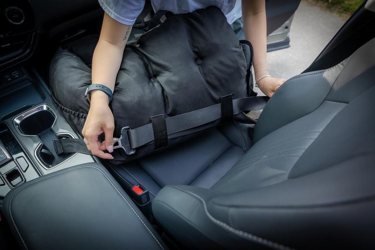 jacko & co - premium dog car seat, side view
