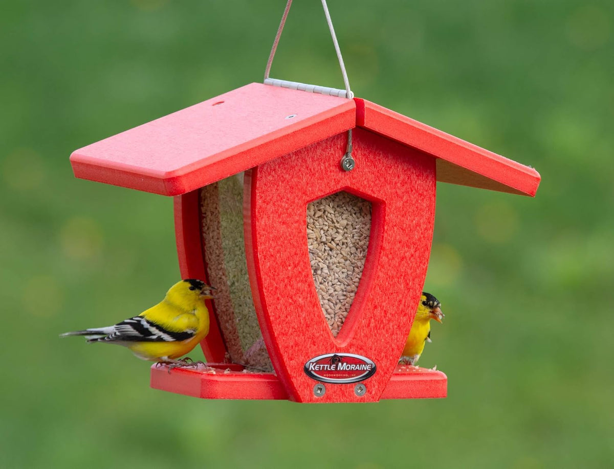 kettle moraine recycled mini moraine hopper feeder (red/red), close-up detail