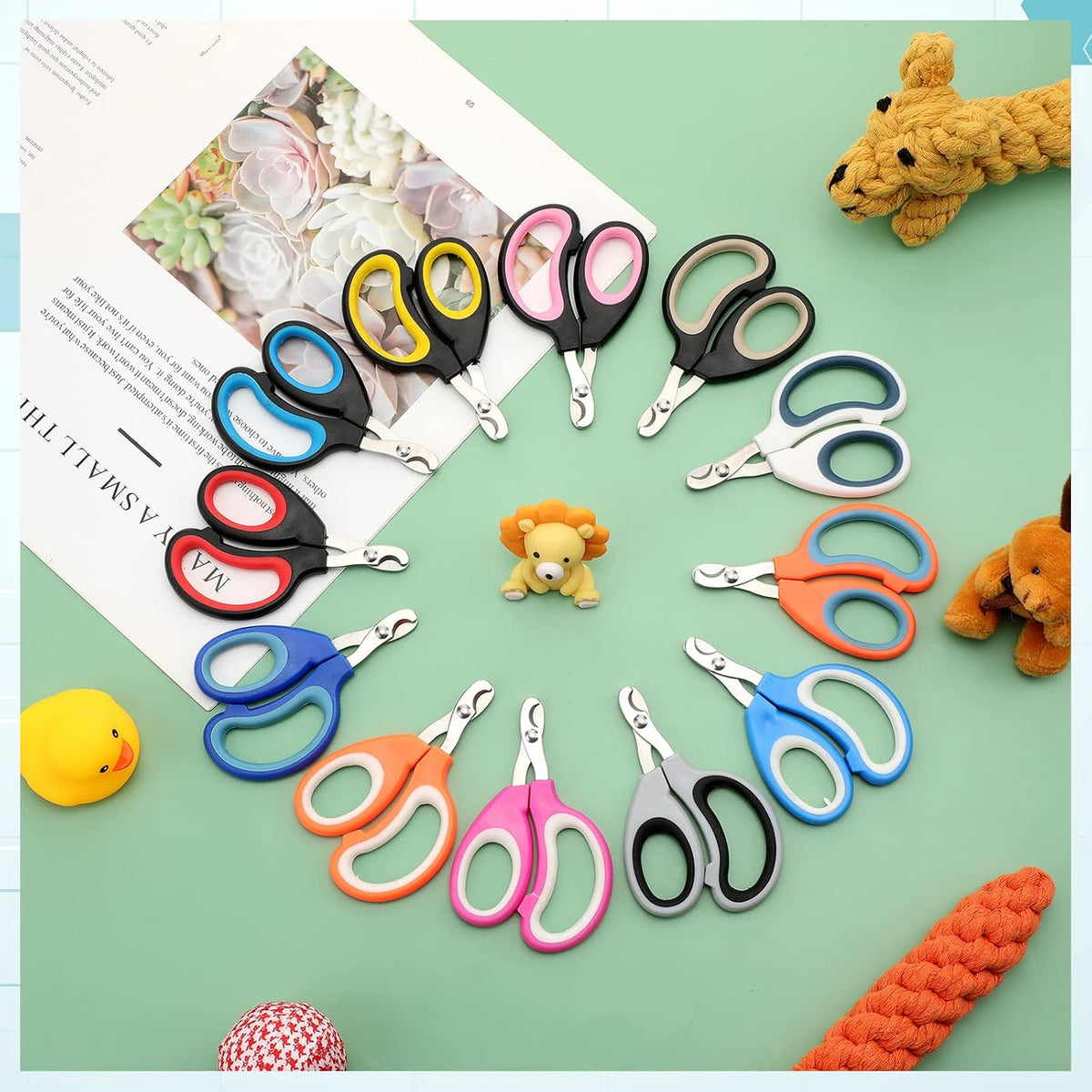 therwen 24 pcs cat nail clipper bulk, moon-shaped, side view