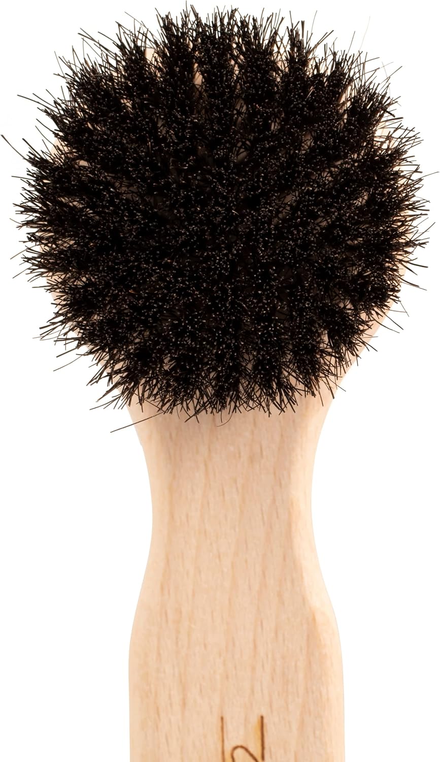 chris christensen horse hair chalk brush for dogs, close-up detail