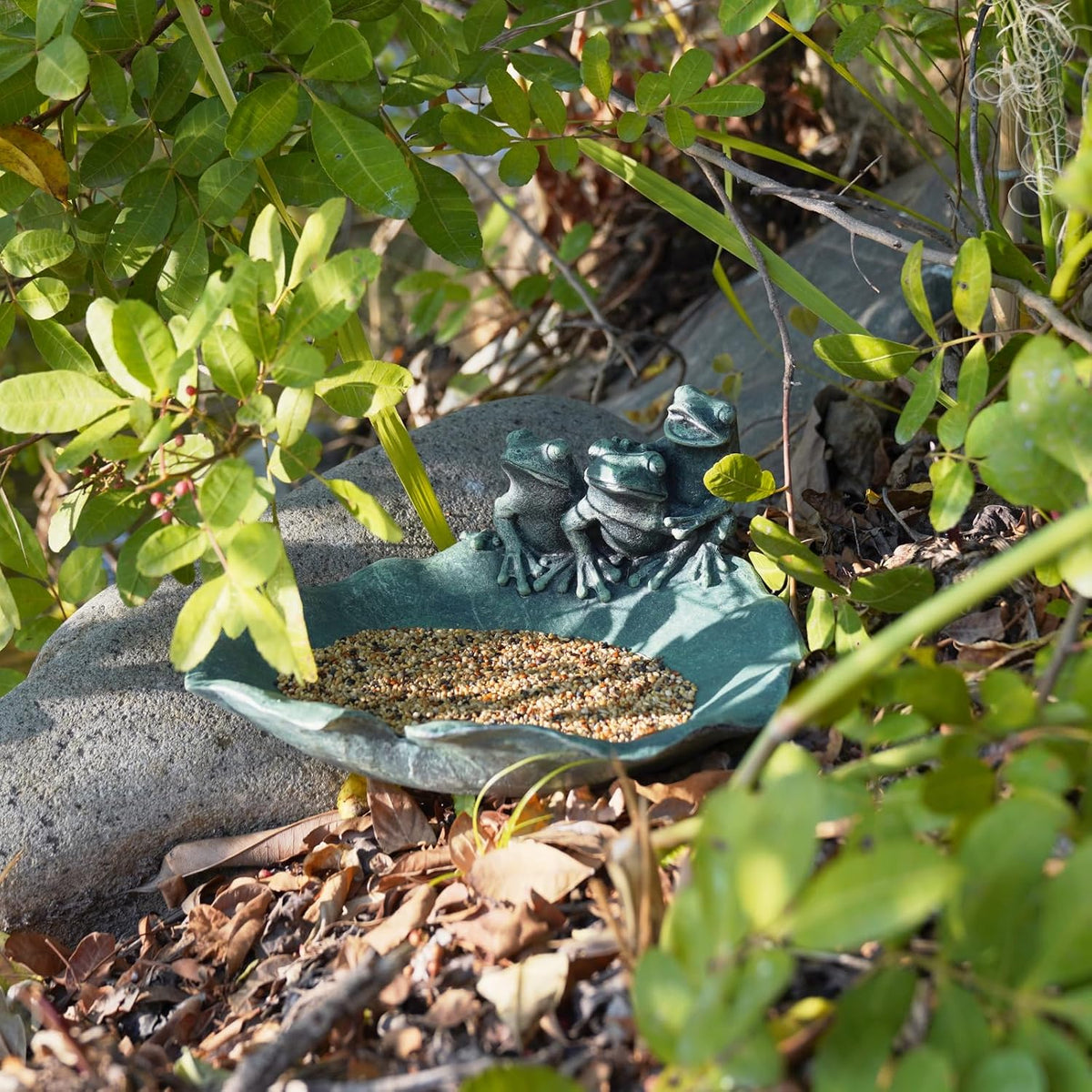wild bird feeder birdbath bowl - garden decorations shown in use
