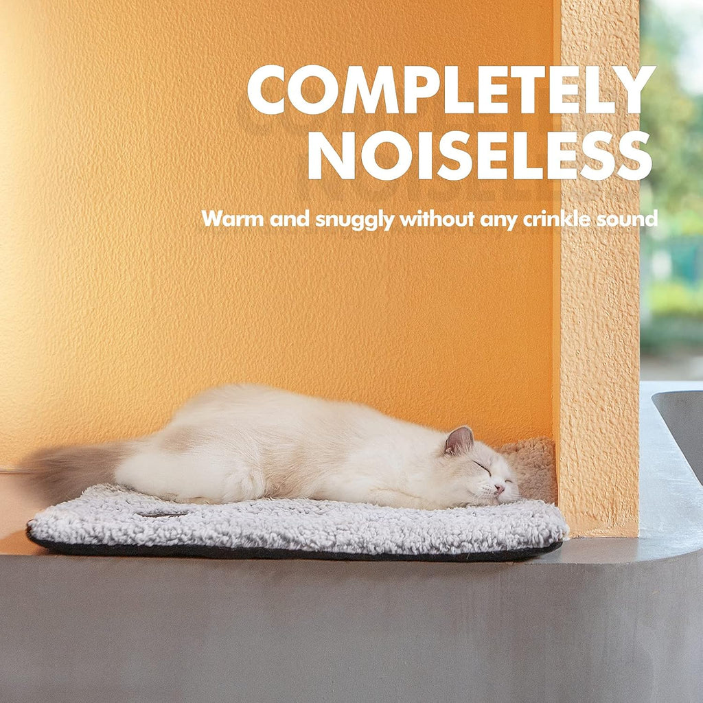 mora pets self warming cat bed self heating shown in use