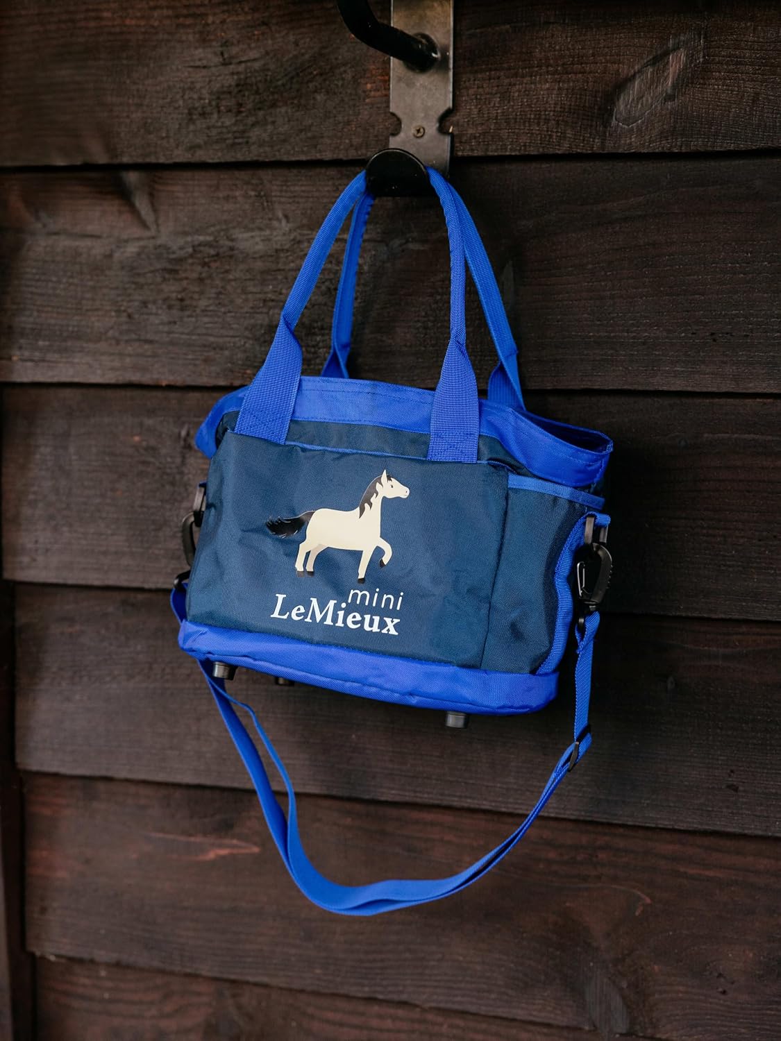lemieux mini grooming set - benetton blue shown in use